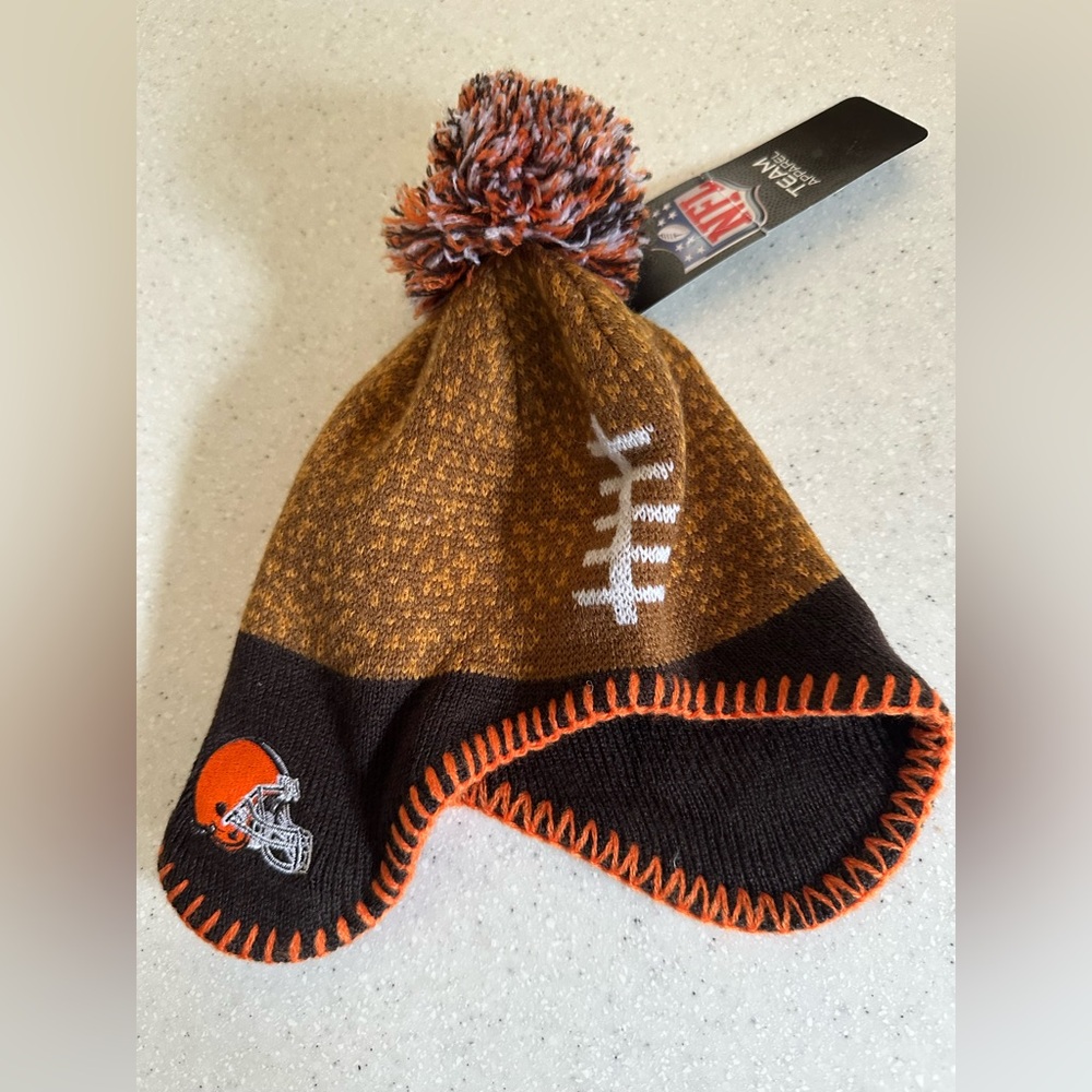 NWT NFL Infant Cleveland Browns football Brown and Orange Knit Beanie Hat! Ohio